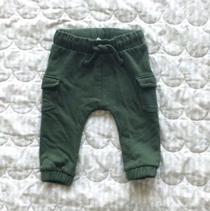 $5 BUNDLED ~ EUC H&M fleece lined cargo joggers